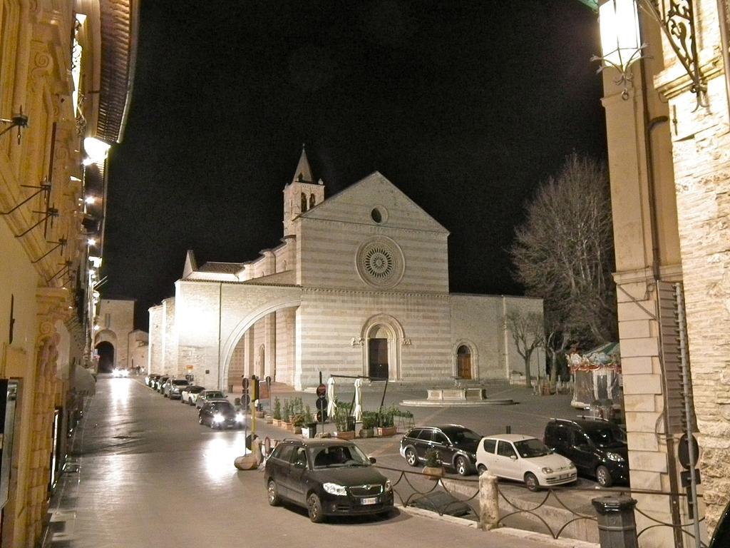 Suite Umberto I Assis Exterior foto